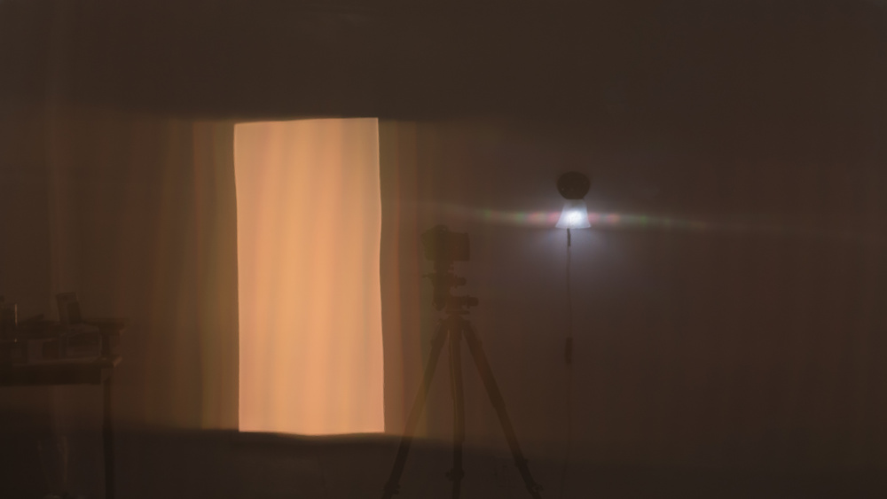 Rainbow smearing and echoes of lights on the Sony BRAVIA 9 QLED.